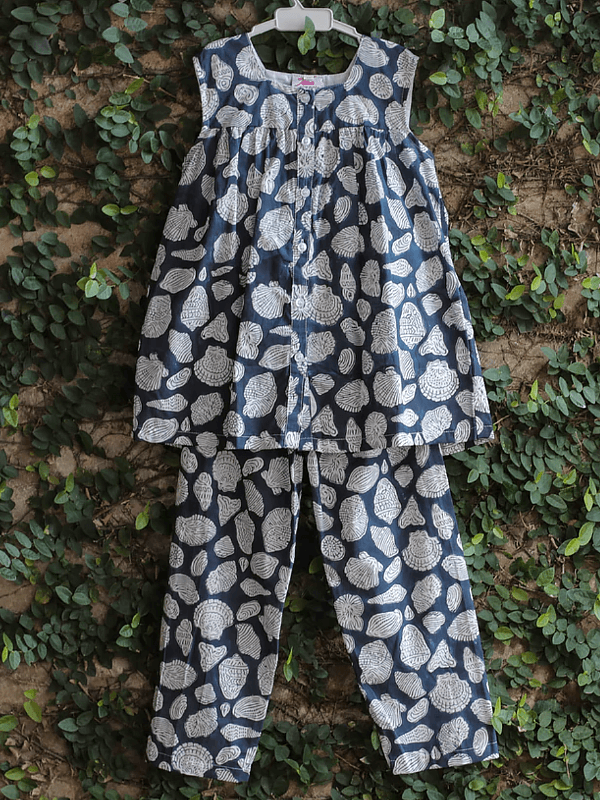 LOVELY SEASHELLS KIDS NIGHTWEAR - www.indiancart.com.au - Nightgowns - 9-10 YRS - www.indiancart.com.au