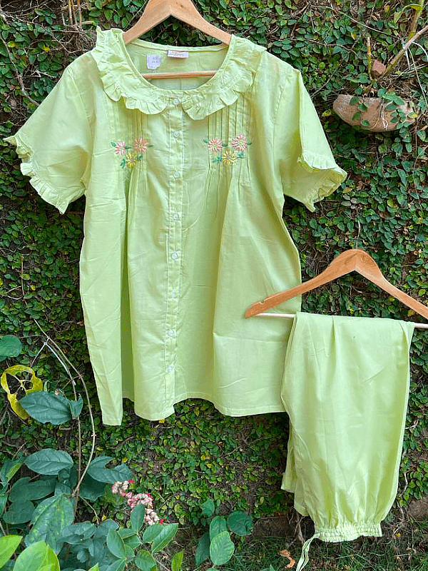 GREEN MINT COLOUR PASTEL SHADE PYJAMA SET FOR LADIES - COTTON PANT AND SHIRT - www.indiancart.com.au - Nightgowns - - www.indiancart.com.au